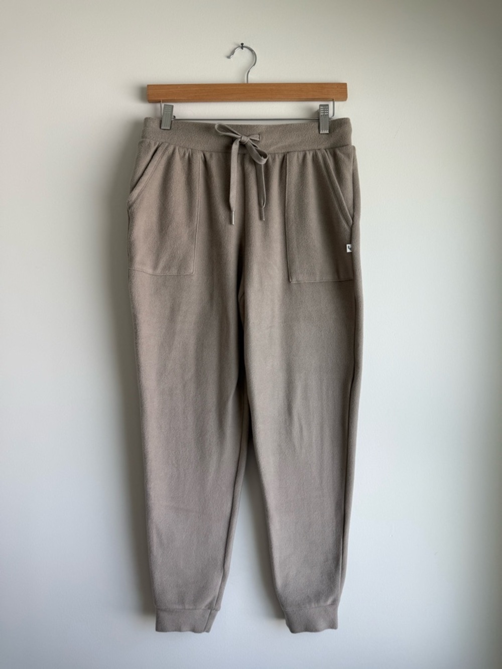 Koolaburra by UGG Fleece Joggers Womens Small Beige Lounge Pants Cozy